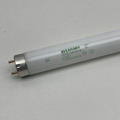 Lot of (26) Sylvania FO32/841/ECO Fluorescent 48'' Light Bulb 4100K Cool White