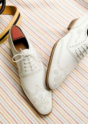 Handgefertigte Männermode Budapester Brogue weiße Lederschuhe, Männer weiße elegante Schuhe