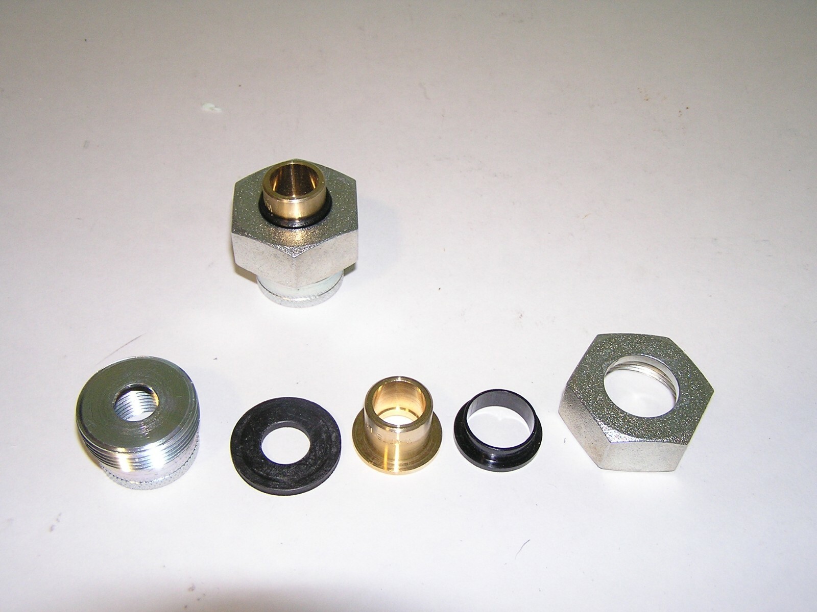 lot of 2 New Watts LF- BAA/ARRA Female Dielectric Union 3/4" thread 1/2" slip
