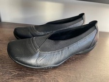 WOMENS TAOS LILLI BLACK TUMBLE STRETCH COMFORT FLATS SHOES SZ 39/8.5 M
