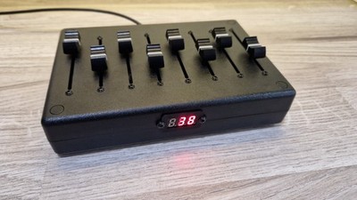USB &Din Midi Controller 8 Fader programmierbar CC#/Kanal/Range DAW/