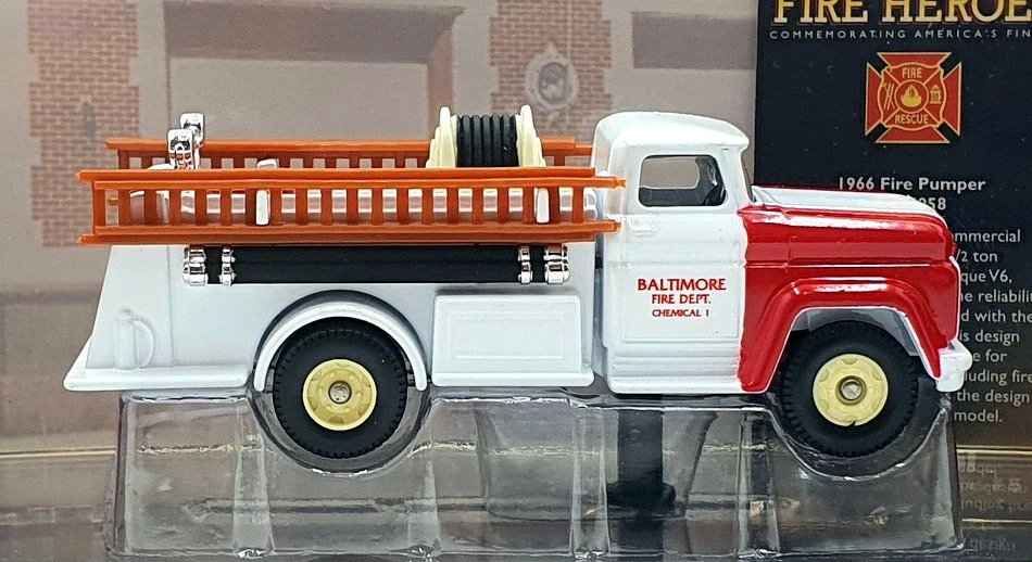 Corgi Appx 10cm Long Diecast CS90058 - 1966 Fire Pumper Baltimore MD - Image 4 of 4