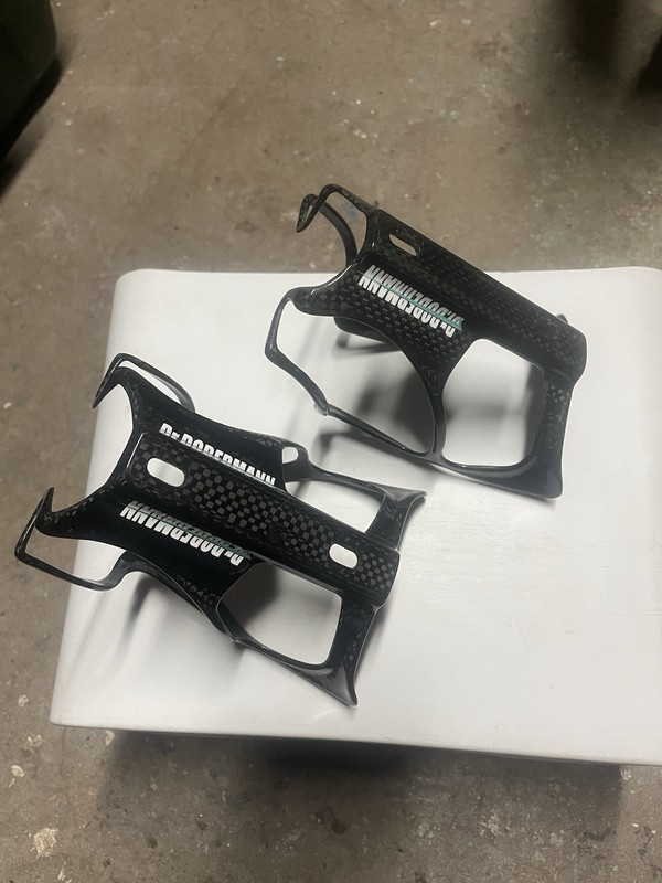 Dr. Doberman Bianchi Carbon Bottle Cage