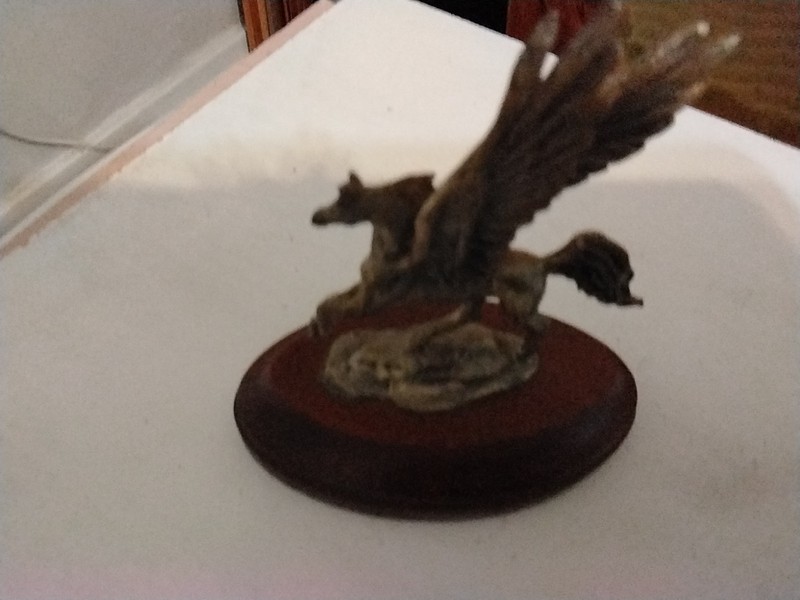 UOGC-Taiwan Small Unicorn Pewter Figurine W/Wooden Base VINTAGE 