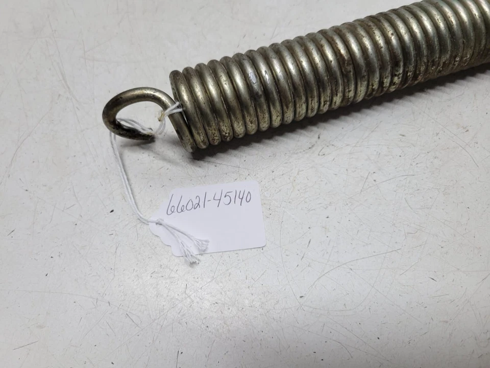 ВСПОМОГАТЕЛЬНАЯ ПОДЪЕМНАЯ ПРУЖИНА KUBOTA 66021-45140 - Изображение 3 из 3