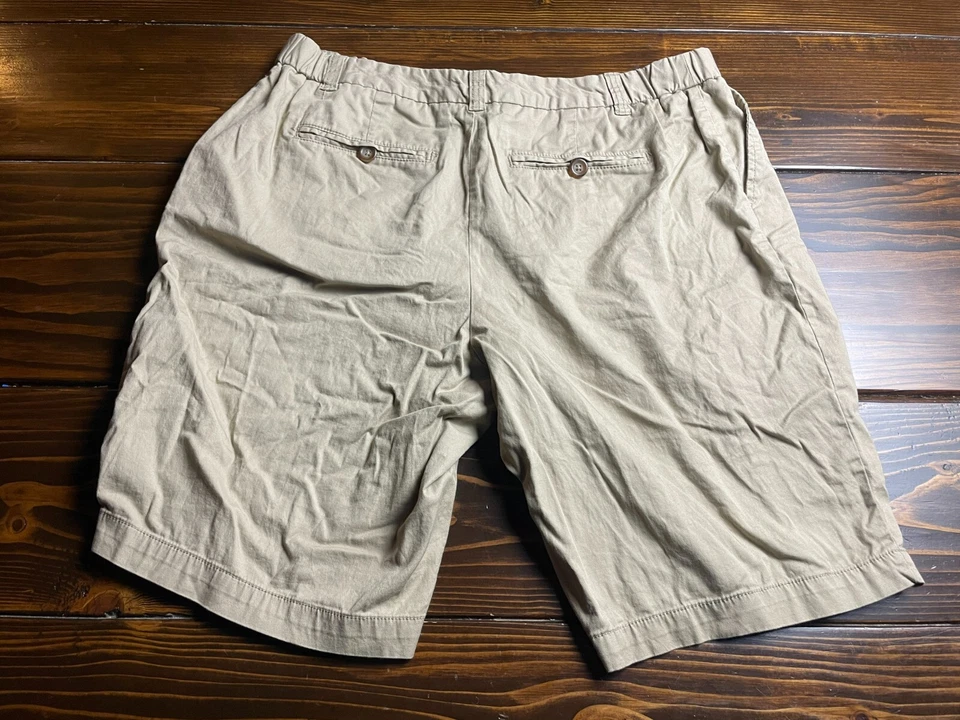 Merona Shorts, Plus Size 16W, Tan, Casual Shorts, Pockets - Image 2 of 4