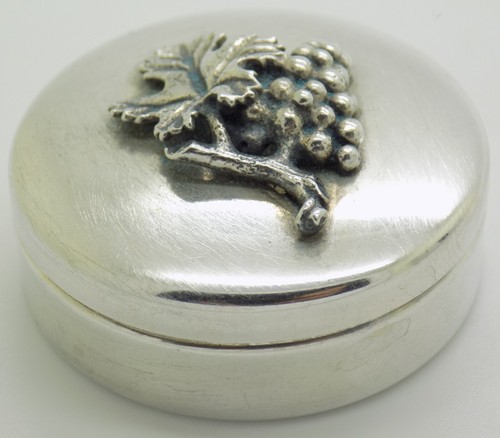 Vintage Italien Fait à la Main Véritable Argent Bouquet De Raisins Pilule Tabac - Photo 4 sur 12