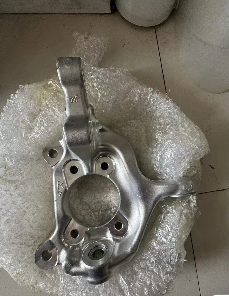 43202-0R010 Nudillo de dirección delantero izquierdo genuino Toyota - Se adapta a RAV4, Lexus NX Foto 3 de 4