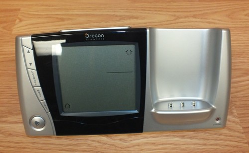 Oregon Scientific WRB308 NOAA Portable Weather Radio W/ Cradel & AC Power Supply - Picture 6 of 11