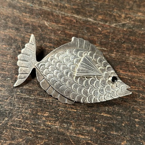 Vintage Jewelry Fish Brooch Pin 925 Sterling Silver Mexico Black Onyx Eye - Picture 14 of 14