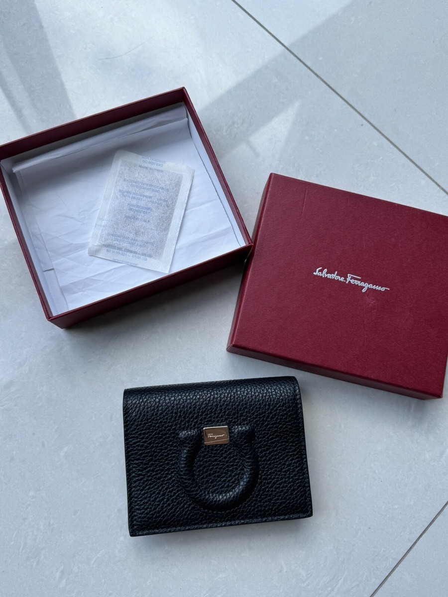 Salvatore Ferragamo GANCIO CITY 長財布 NERO AUTH Salvatore