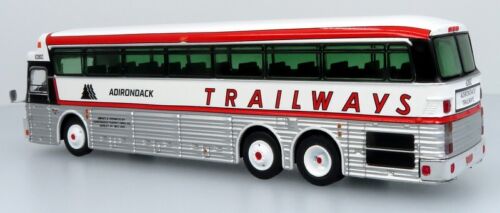 1969 Eagle Model 05 Coach: Adirondack Trailways 1:87 (HO) Diecast Model Bus - Picture 2 of 6