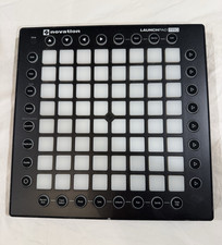 Novation Launchpad Pro 64-Pad USB MIDI Grid C...