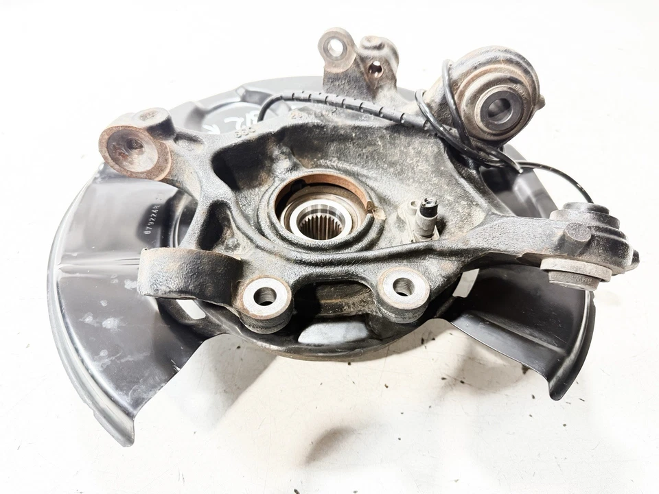 12-18 BMW 320i 328i 328 RWD F30 Sedan REAR RIGHT SPINDLE KNUCKLE W/ HUB OEM - Image 4 of 4