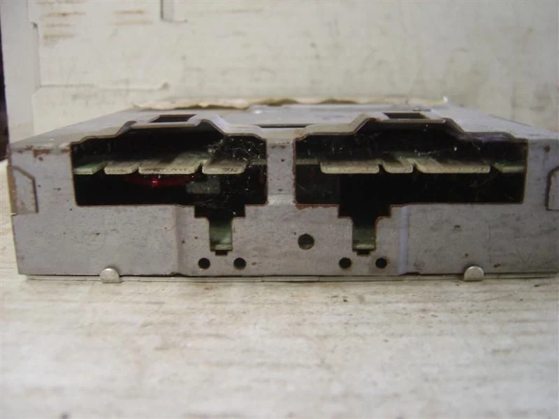 Módulo de control electrónico para computadora de motor ECM 1225500 compatible con 82-83 Bonneville 43 Foto 2 de 3