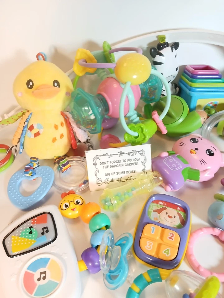 Gran Lote de 17 Juguetes para Bebés y Juguetes de Peluche Sensoriales Sonajeros Arrugados Mordedores  Foto 4 de 4