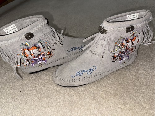 ED Hardy Woman's Gray Suede Skull Love Kills Moccasin Boot Size 9 Fringe