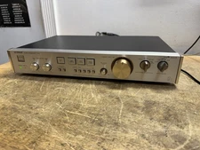 LUXMAN C-02 Preamplifier