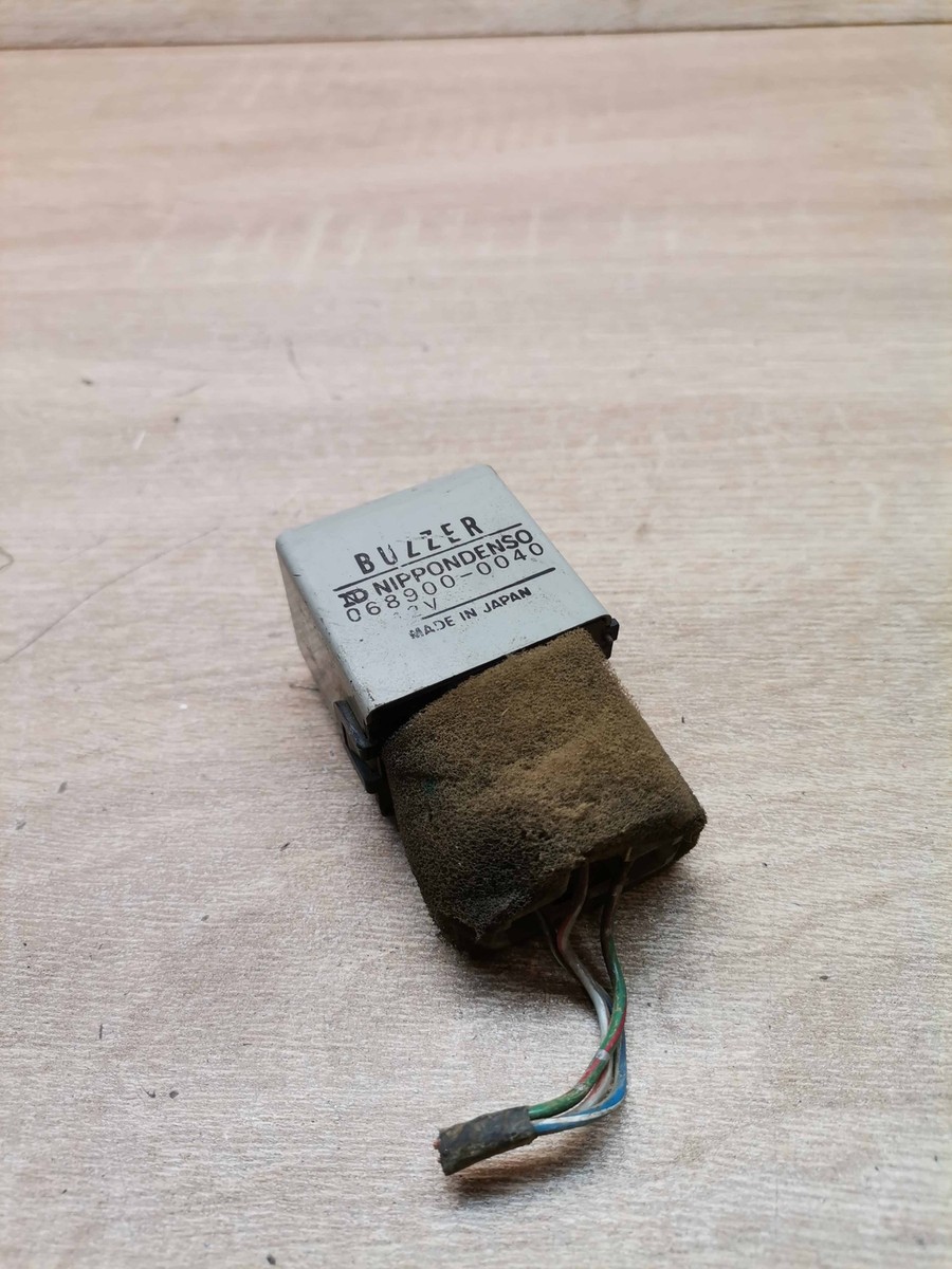 068900 0040 Isuzu Trooper Relay Control Module Unit Buzzer 068900 0040 Isuzu Trooper Relay Control Module Unit Buzzer