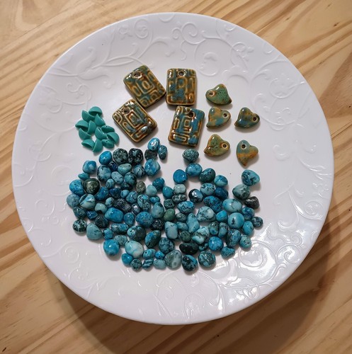 Half Pound Bead Mixture Gemstone Glass Pottery Focals Pendant Jewelry Making Mix