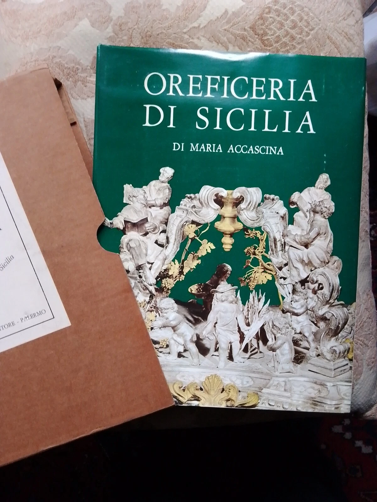 Foto 1 di 9