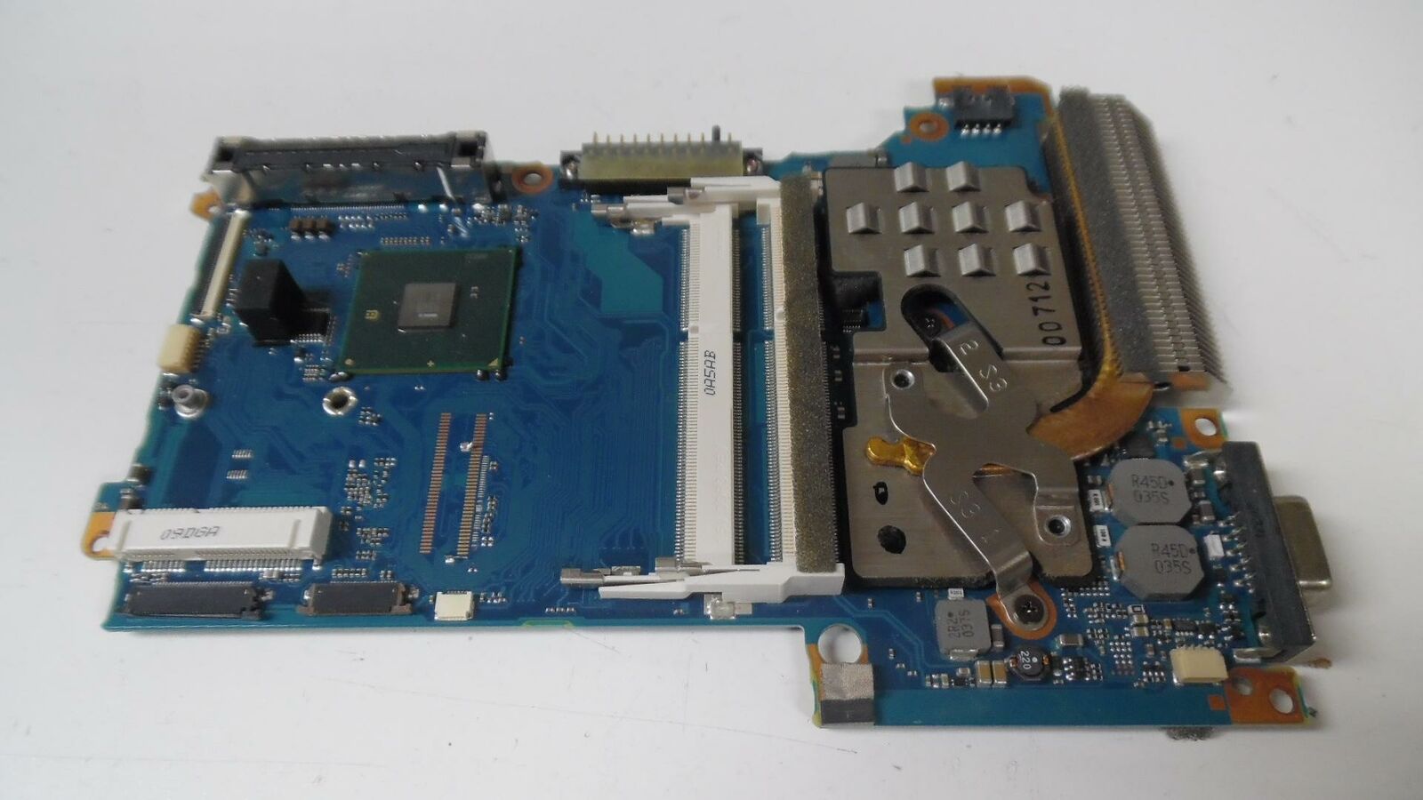OEM Toshiba Portege R700-S1322 13.3" i5-560M 2.66GHz Motherboard - Parts Only