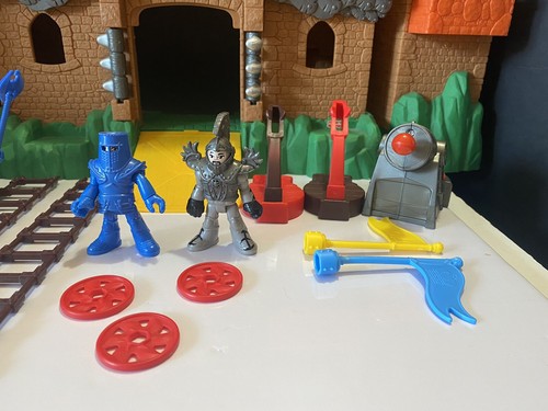 Imaginext Eagle Talon Castle Playset W/ 4 Knight Figures Flags Ladders And More - Picture 2 of 10