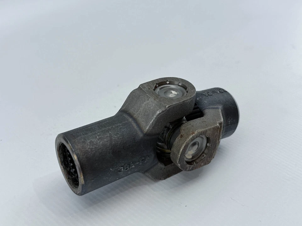 Suzuki VZ800 Intruder M800 Kardan Kugelgelenk Driveshaft U Joint (3) 07' — 第 2/4 张图片