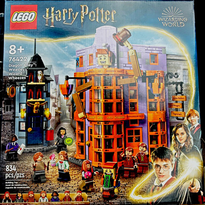 LEGO Harry Potter: Diagon Alley: Weasleys' Wizard Wheezes (76422