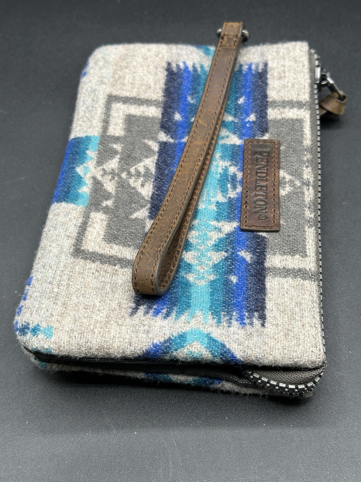Pendleton Three Pocket Keeper Chief Joseph Blue - image 1