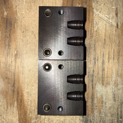 New Magma Engineering Master Caster Bullet Mold 32-96-RNFP-FB No Hardware.