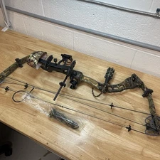 Bowtech Compound Bow 70lb - 28in - READ