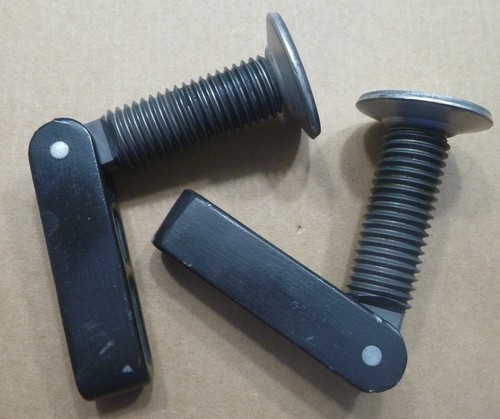 MARINE GENUINE JOHNSON EVINRUDE LOT OF 2 TRANSOM CLAMP SCREWS KIT ASSY 388052 - Picture 4 of 5