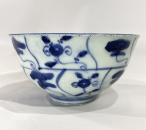 Antique Chinese Ming Dynasty Blue & White Kraak Porcelain Bowl Marked