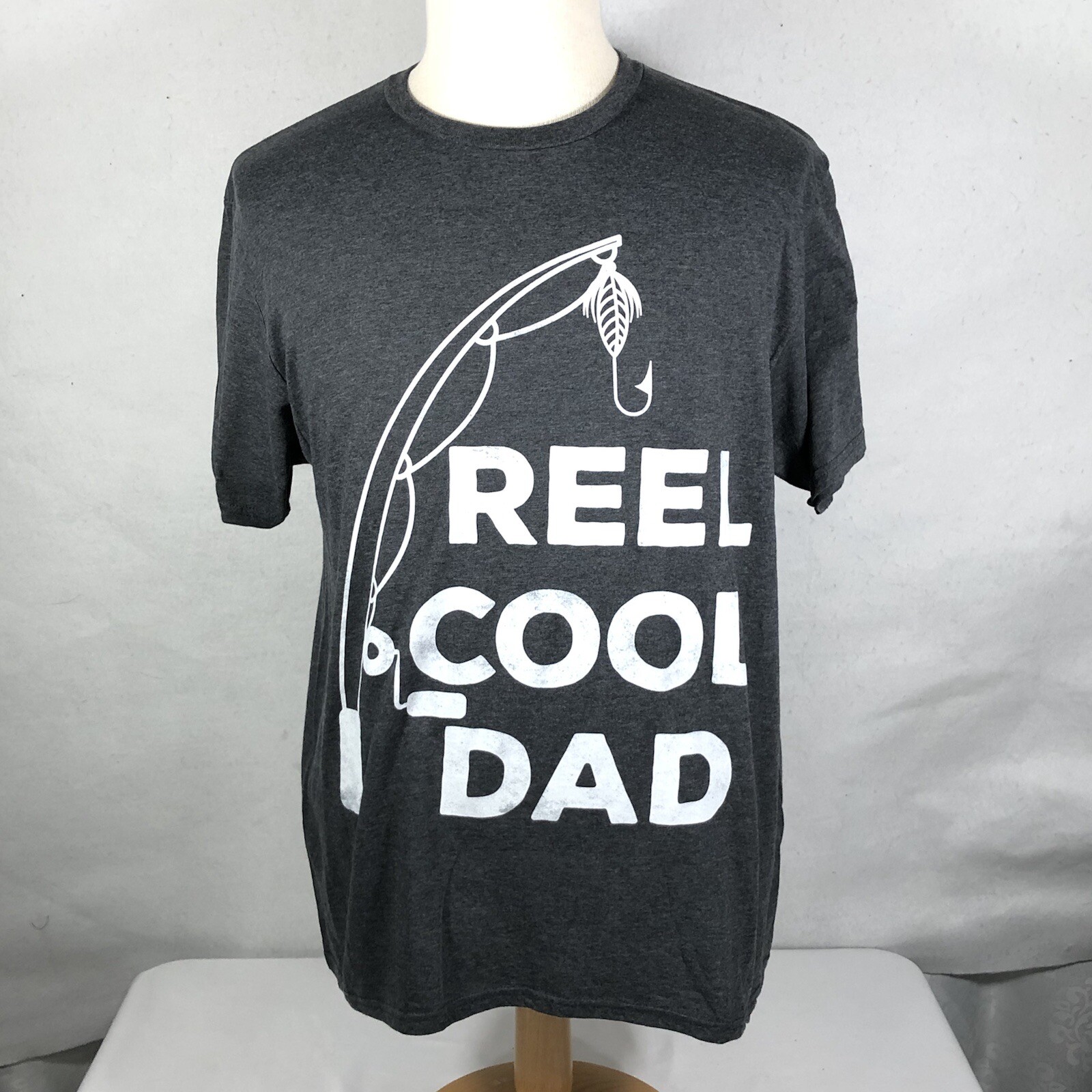 Reel Cool Dad T-Shirt Men's Large Gray Cotton Fishing Outdoo