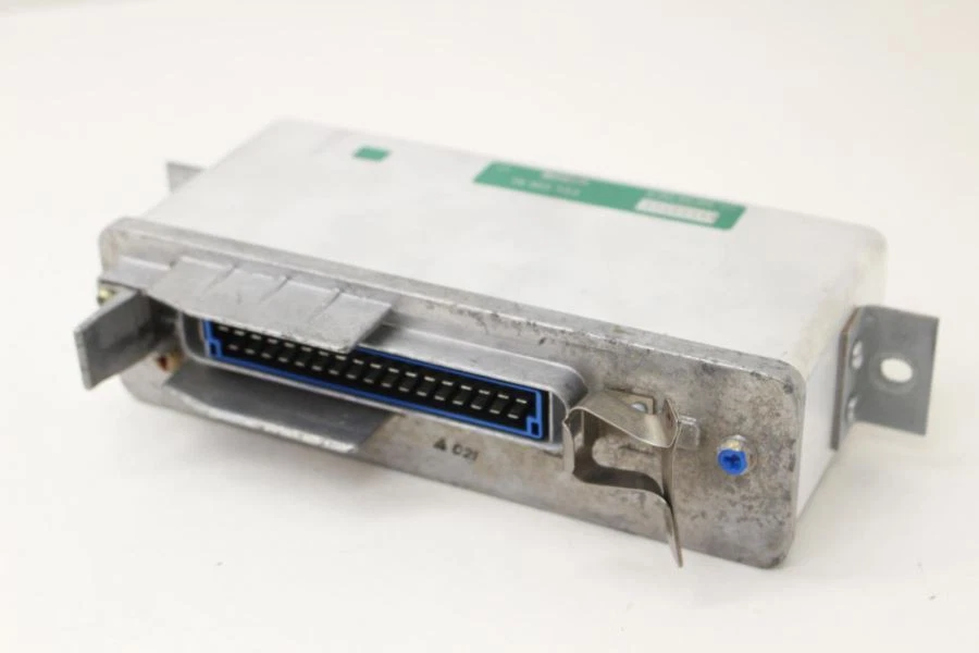 1986-1989 Chevrolet Corvette C4 5.7L ABS Control Module 14103343 - Изображение 2 из 4