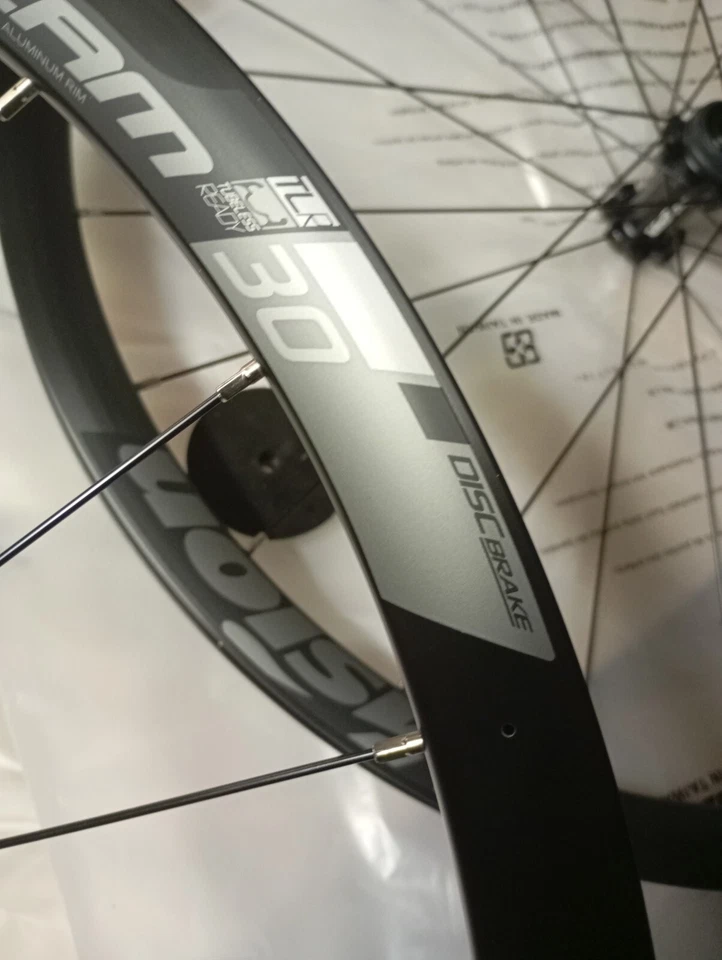 Vision Coppia ruote gravel / strada Team 30 TC centerlock Sram XDR - Immagine 3 di 4