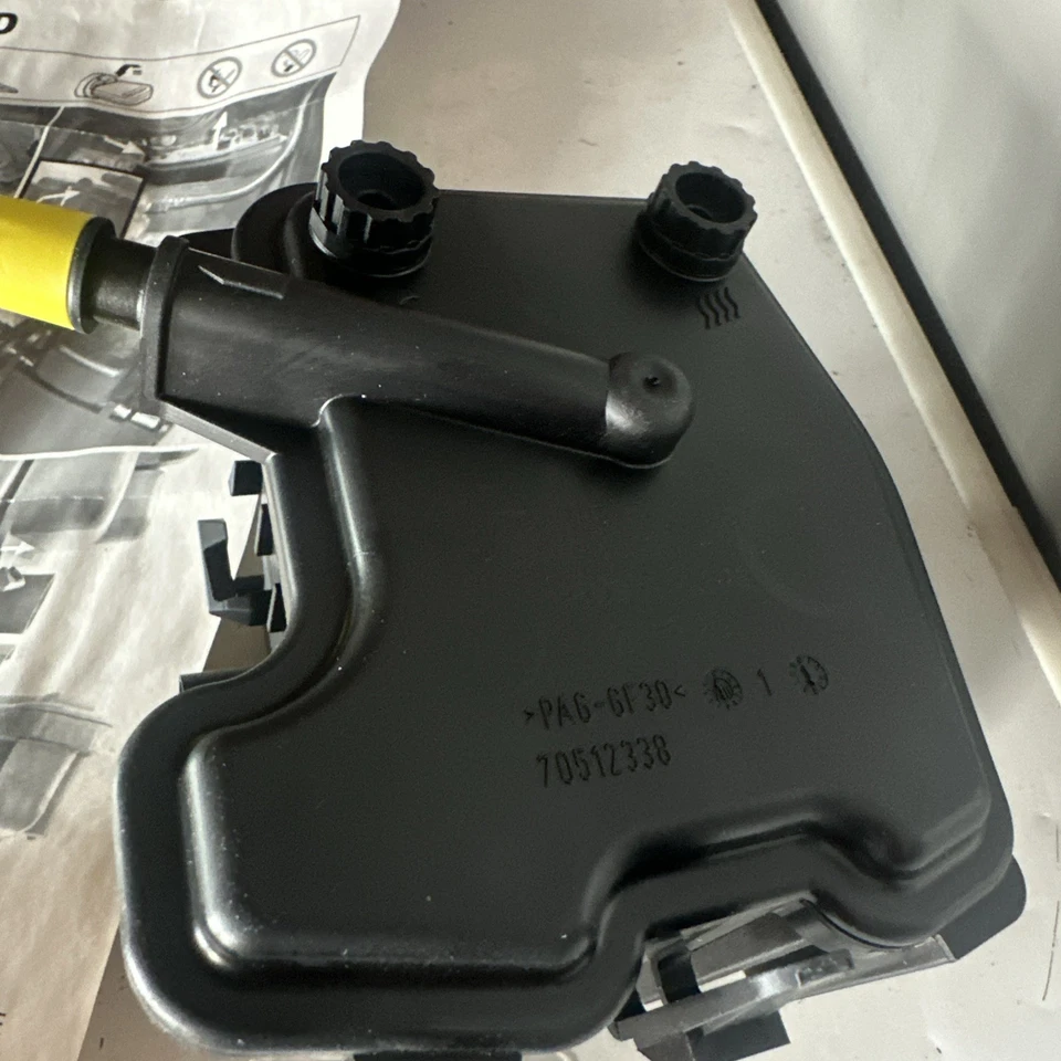 Filtro de combustible MAHLE para CITROEN FORD MAZDA PEUGEOT MINI SUZUKI VOLVO 1.6D KL431D Foto 3 de 4