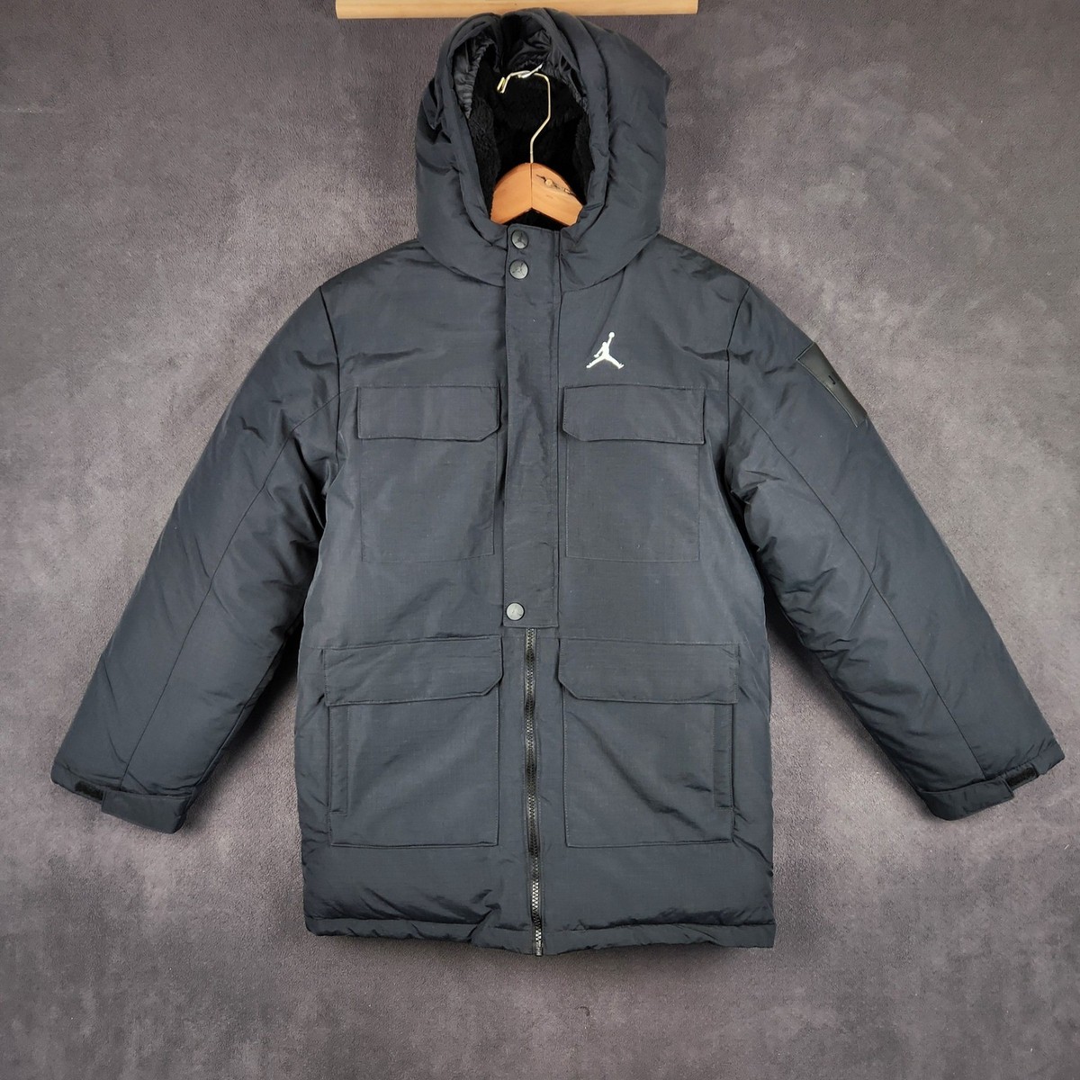 Nike Air Jordan Jumpman Puffer Cargo Jacket Boys Large Black 
