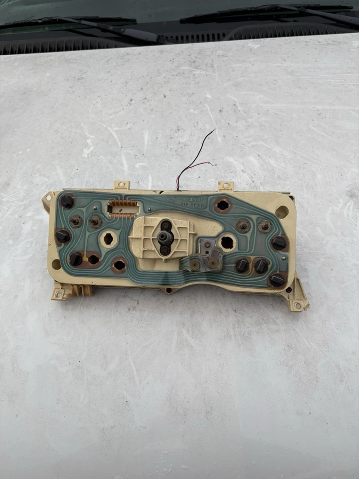 1972 1973 FORD TORINO RANCHERO MERCURY COUGAR OEM GAUGE CLUSTER SPEEDOMETER - Image 2 of 2