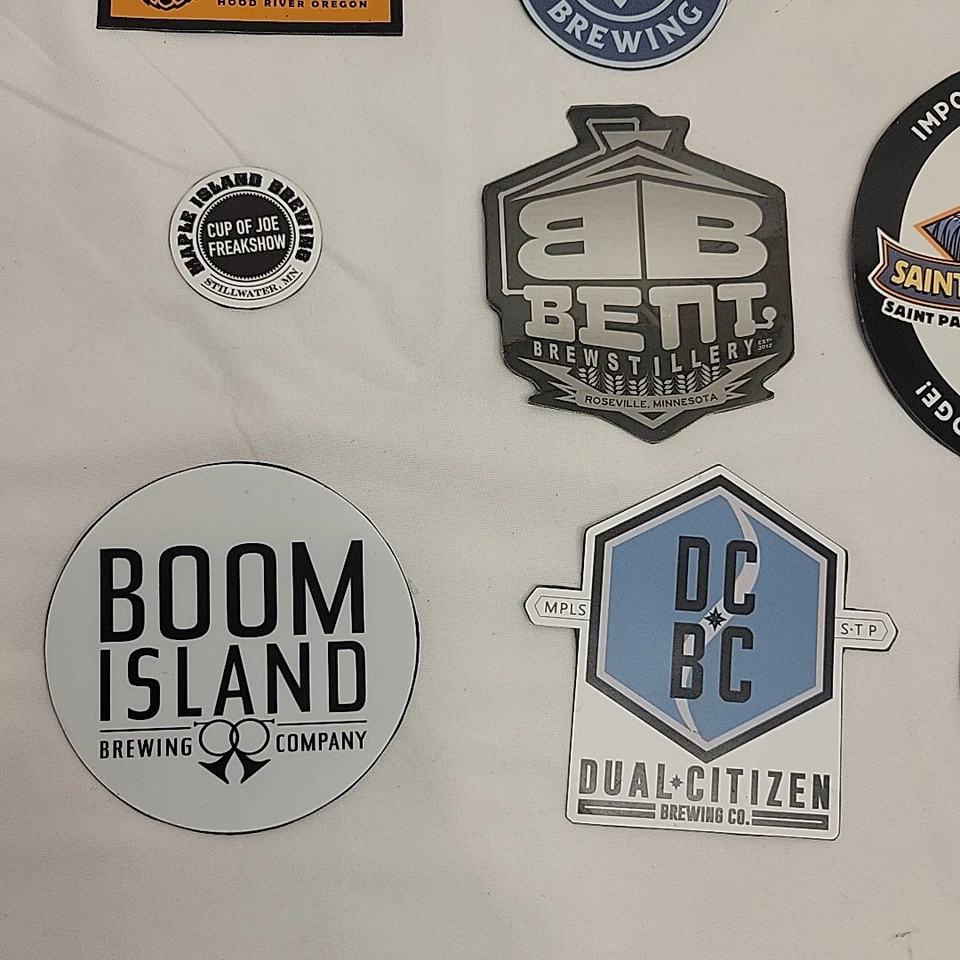 Lote de 17 imanes de nevera para cervecería artesanal Foto 2 de 4