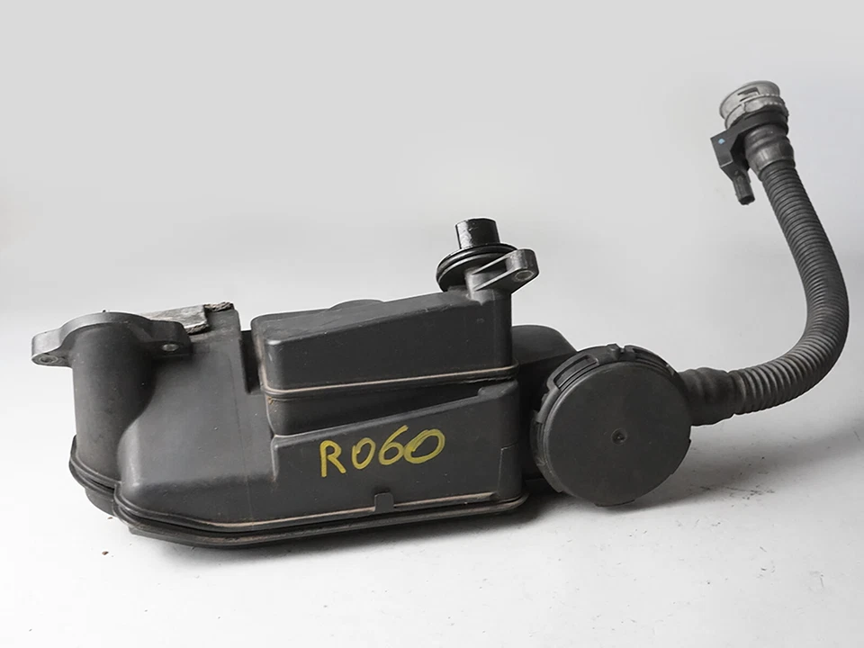 2011 - 2016 Ford F550 Super Duty Crankcase Vent Oil Filter Separator — 第 2/4 张图片