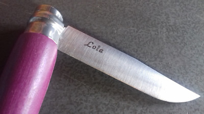 Couteau Opinel Avec Gravure OFFERTE ! Initiales Ou Prénom – Cadeau Personnalisé France