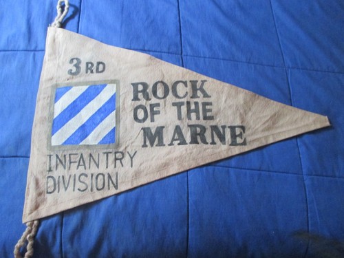 WWII USA 3 RD INFANTRY DIVISION ROCK OF THE MARNE  PENNET FLAG