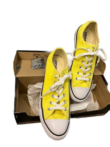 Unisex Low Rise Chuck Taylor’s, Fresh Yellow Converse Men’s Sz 8/ Wm’s 10 w/ Box