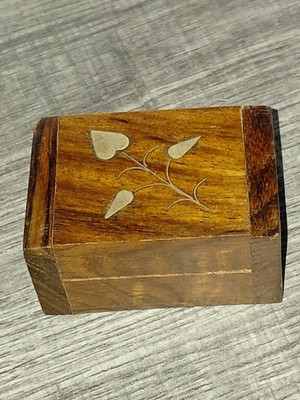 Vintage Wooden Trinket/Jewelry Box with Brass Inlay