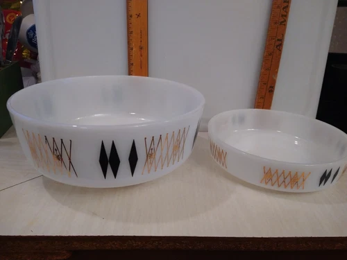 3 each Vintage Federal Glass Atomic Harlequin Milk Glass mixing bowl
