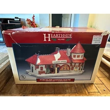 Lemax Hearthside Village Hamilton Station Porcelain Lighted House 1994 EUC