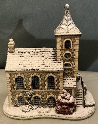 Lilliput Lane Winter At Moot Hall Keswick L2619 Cumbrian Retailer