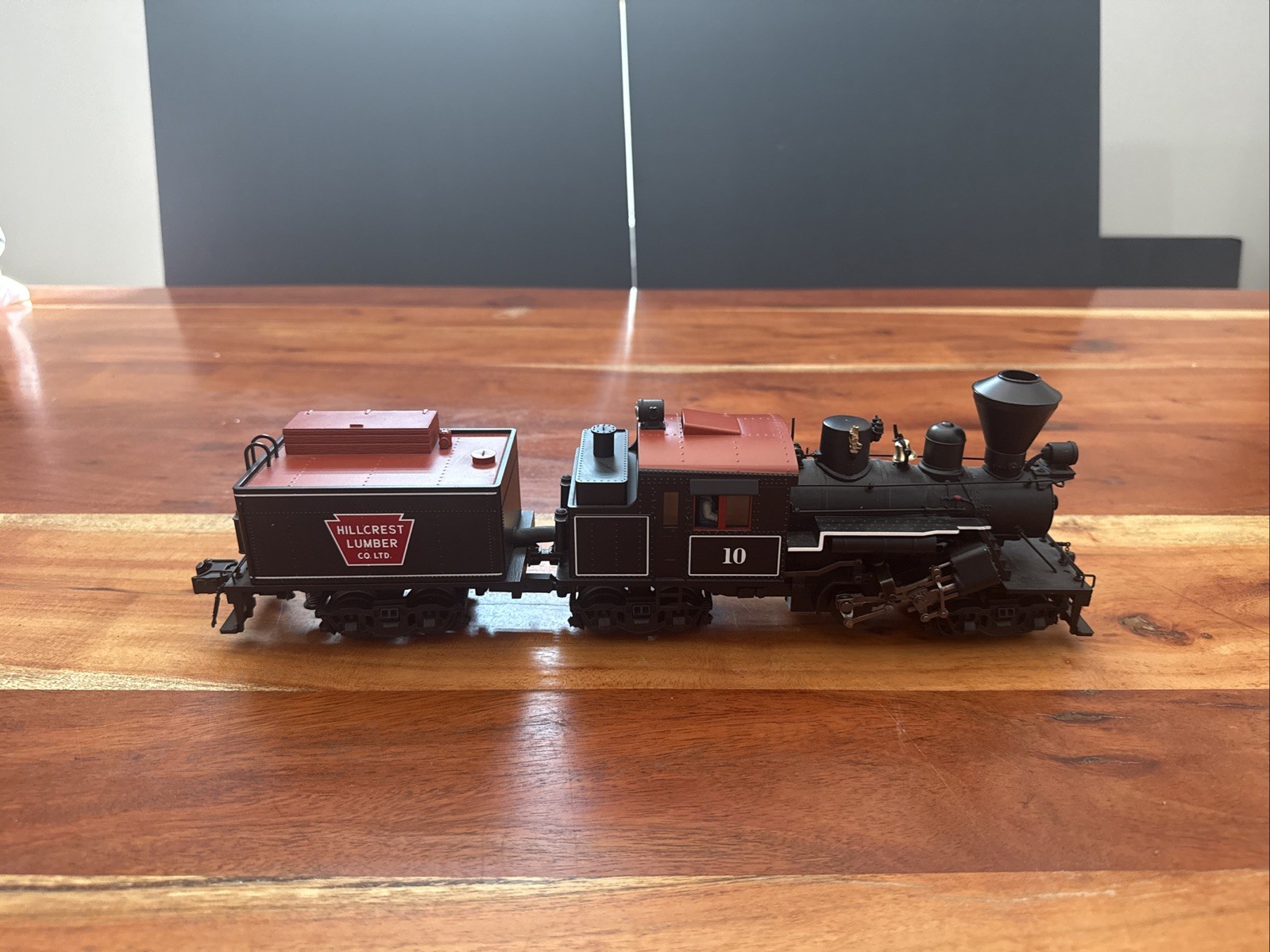Picture 2 of 9